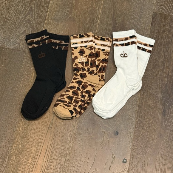SHEIN Accessories - 6-Pack Leopard Accent Crew Socks - Black, Leopard, White